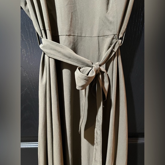 NEW Tulip Sleeve A-Line Dress NWT - Picture 8 of 13